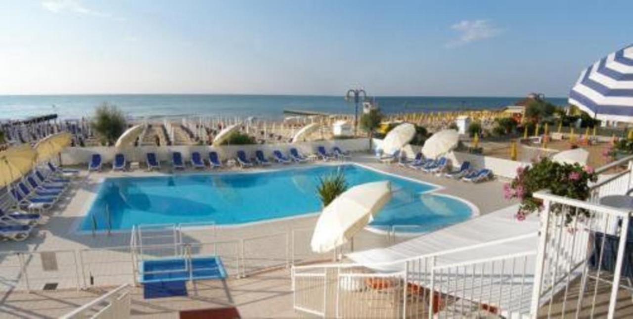 Hotel Condor Лидо-ди-Езоло Экстерьер фото